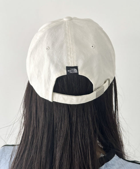 THE NORTH FACE(ザ・ノースフェイス)/コットン ワンポイント ロゴ刺繍 キャップ 帽子/TNF COTTON BALL CAP | IM5251041 | ホワイト