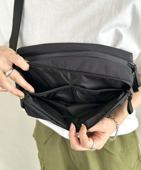 THE NORTH FACE(ザ・ノースフェイス)/軽量 ワンポイントロゴ ショルダー クロスバッグ/TRAVEL CROSS BAG M | IM1251053 | ブラック