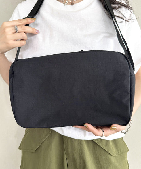 THE NORTH FACE(ザ・ノースフェイス)/軽量 ワンポイントロゴ ショルダー クロスバッグ/TRAVEL CROSS BAG M | IM1251053 | ブラック