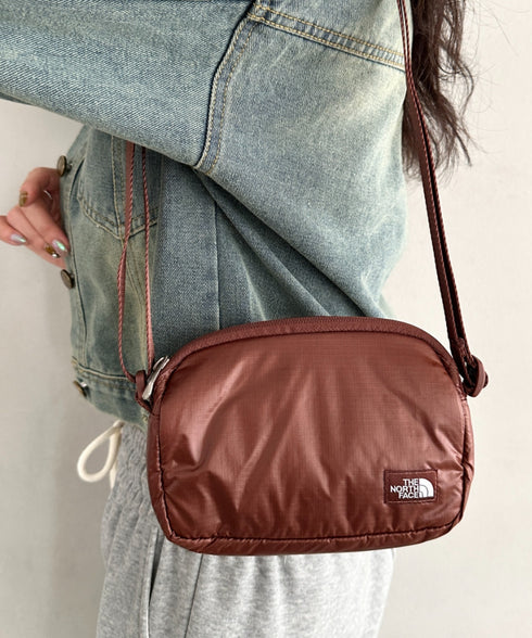 THE NORTH FACE(ザ・ノースフェイス)/軽量 ミニショルダー クロスバッグ/CHUBBY CROSS BAG MINI | IM1251054 | ブラウン