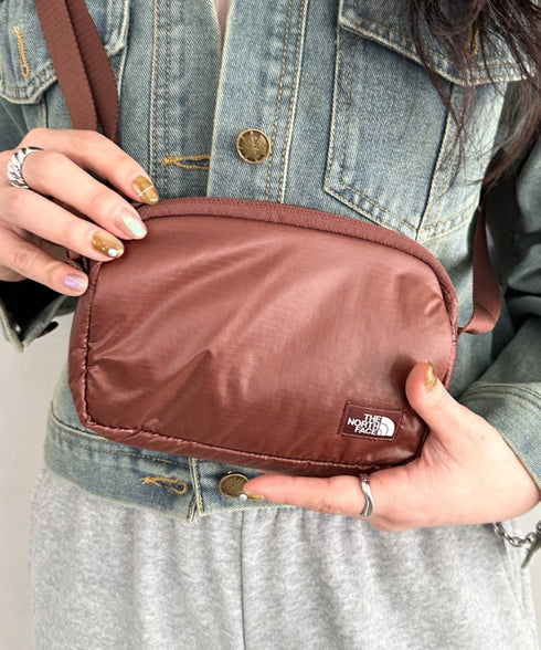 THE NORTH FACE(ザ・ノースフェイス)/軽量 ミニショルダー クロスバッグ/CHUBBY CROSS BAG MINI | IM1251054 | ブラウン