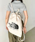 THE NORTH FACE(ザ・ノースフェイス)/ビッグロゴ 巾着 ナップサック ストリングバッグ/BIG LOGO STRING BAG | IM1251060 | クリーム