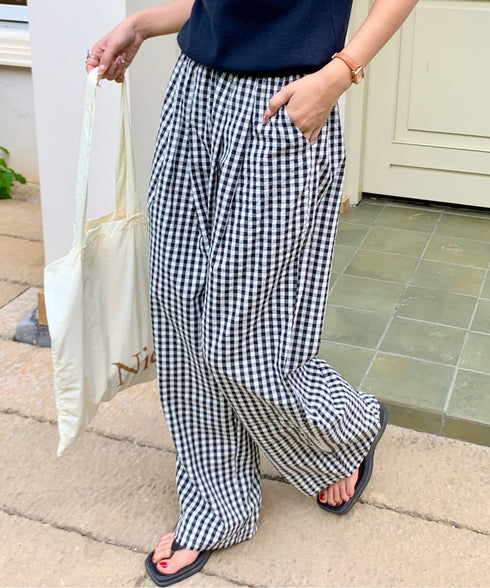 ギンガムチェックタックバレルレッグパンツ | EV2255019 | ブラック