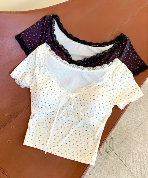 レーストリム小花柄VネックTシャツ カップ付き | EV2252004 | ホワイト