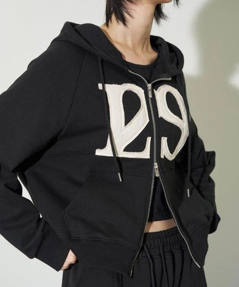 ILLIGO(イリゴ)/ロゴパッチ フルジップパーカー フーディー/129 LOGO PATCH HOODED ZIPUP | AT2251063 | ブラック