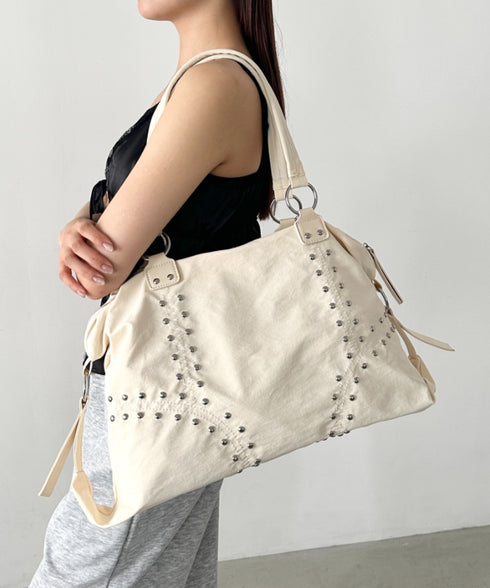 スタッズナイロンボストンバッグ | BA1255024 | アイボリー