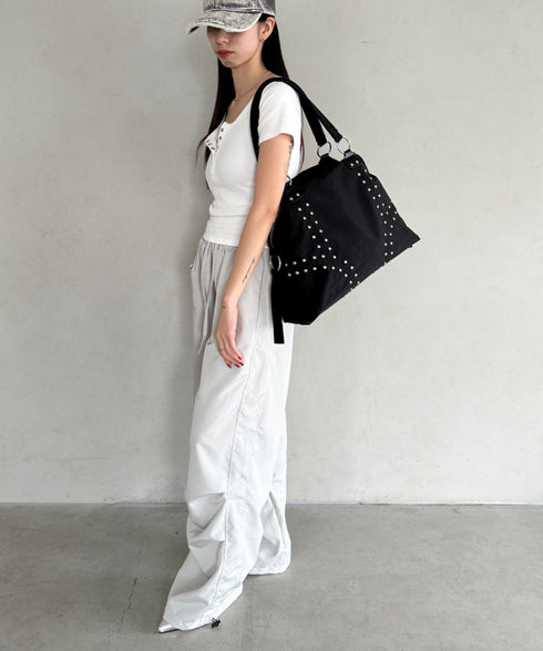 スタッズナイロンボストンバッグ | BA1255024 | ブラック