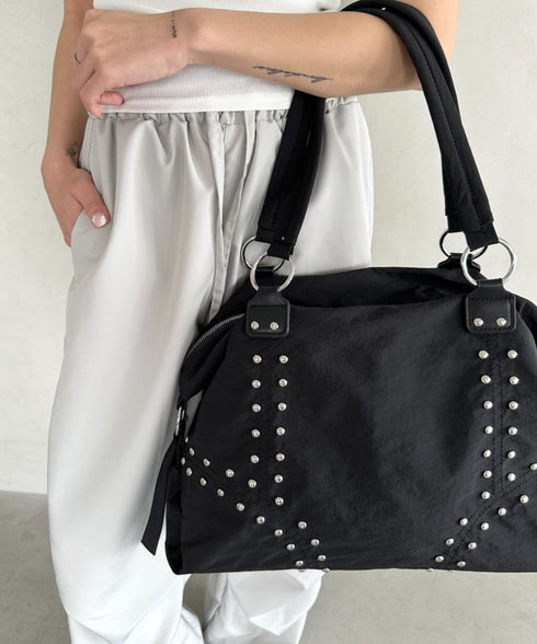 スタッズナイロンボストンバッグ | BA1255024 | ブラック