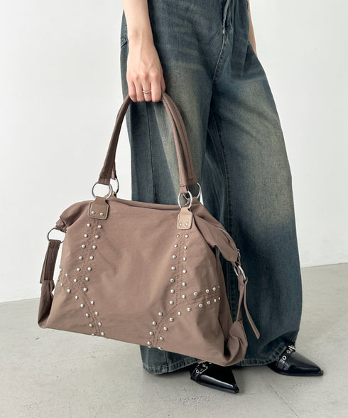 スタッズナイロンボストンバッグ | BA1255024 | ブラウン