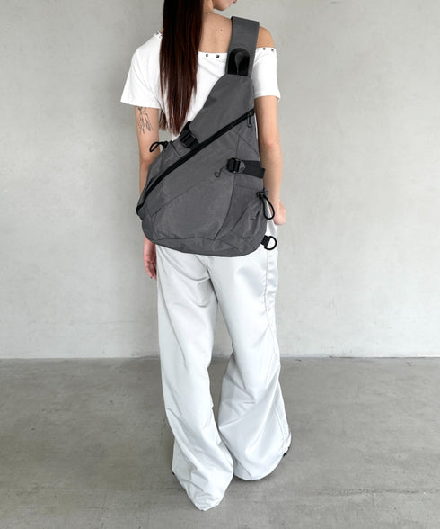 ワンショルダーナイロンボディバッグ | BA1255025 | グレー