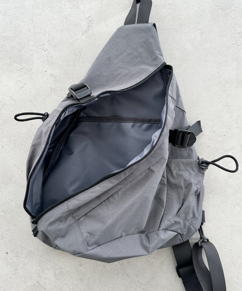 ワンショルダーナイロンボディバッグ | BA1255025 | グレー