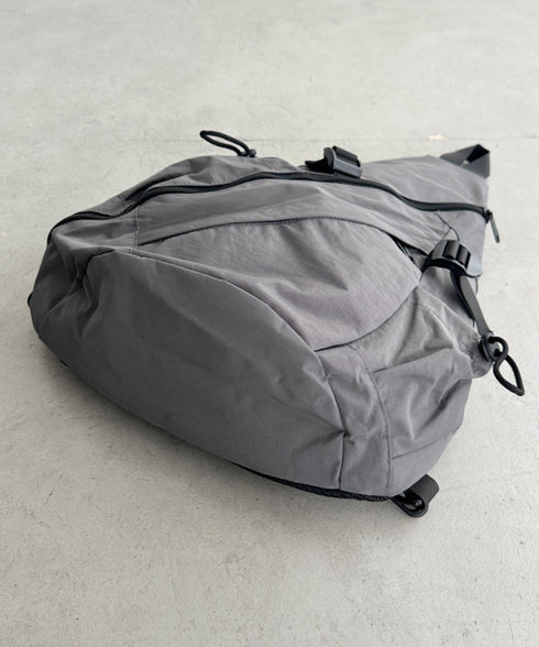 ワンショルダーナイロンボディバッグ | BA1255025 | グレー