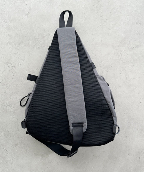 ワンショルダーナイロンボディバッグ | BA1255025 | グレー