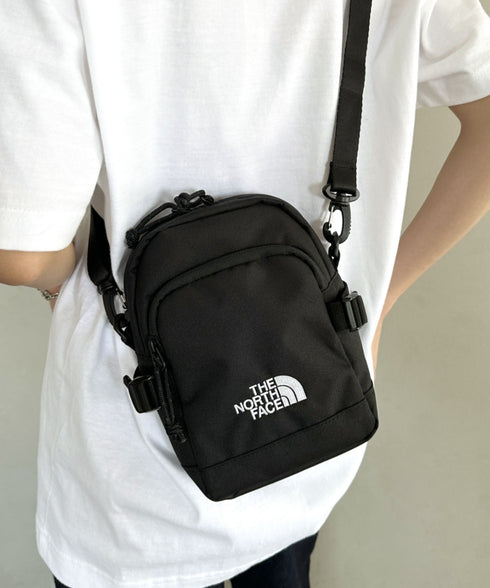 THE NORTH FACE(ザ・ノースフェイス)/ワンポイント ロゴ刺繍 ショルダー クロス ミニバッグ/STANDARD CROSS BAG S | IM1251066 | ブラック