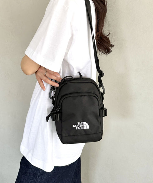 THE NORTH FACE(ザ・ノースフェイス)/ワンポイント ロゴ刺繍 ショルダー クロス ミニバッグ/STANDARD CROSS BAG S | IM1251066 | ブラック