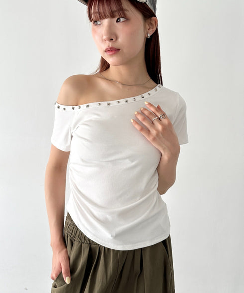 ワンショルダースタッズギャザートップス | BA2252009 | ホワイト