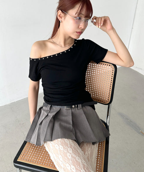 ワンショルダースタッズギャザートップス | BA2252009 | ブラック