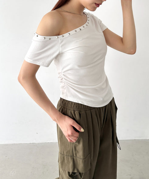 ワンショルダースタッズギャザートップス | BA2252009 | ホワイト