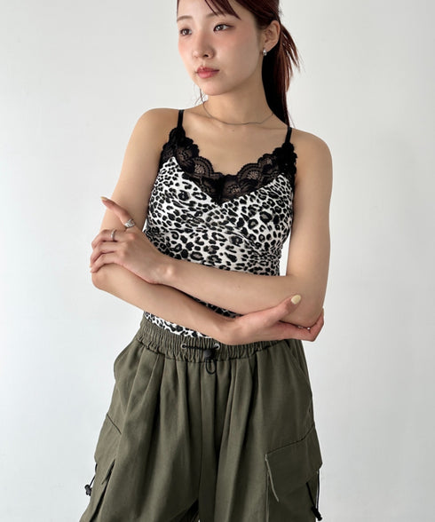 カップ付きレオパードレースキャミソール | BA2255031 | ホワイト