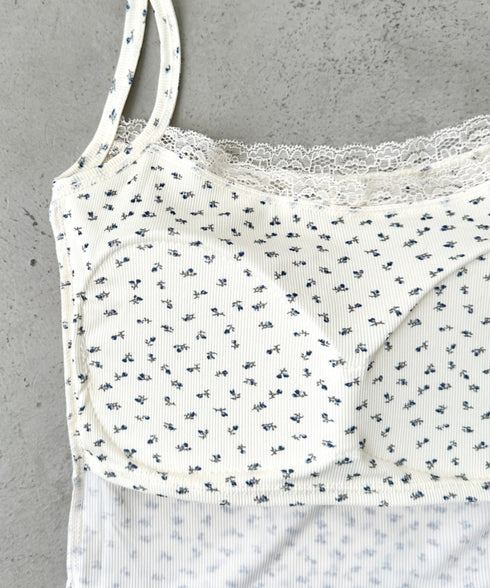 カップ付き小花柄レースキャミソール | BA2255032 | ブラック