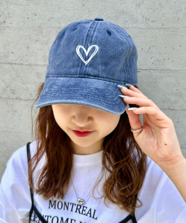 ハート刺繍ピグメントキャップ | CL5255033 | ブルー