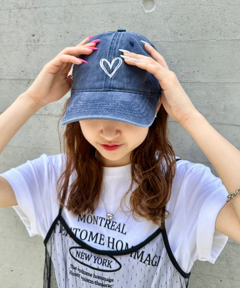 ハート刺繍ピグメントキャップ | CL5255033 | ブルー