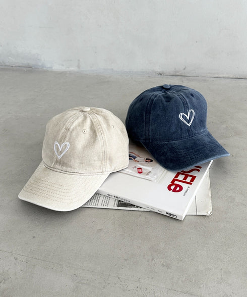 ハート刺繍ピグメントキャップ | CL5255033 | ベージュ