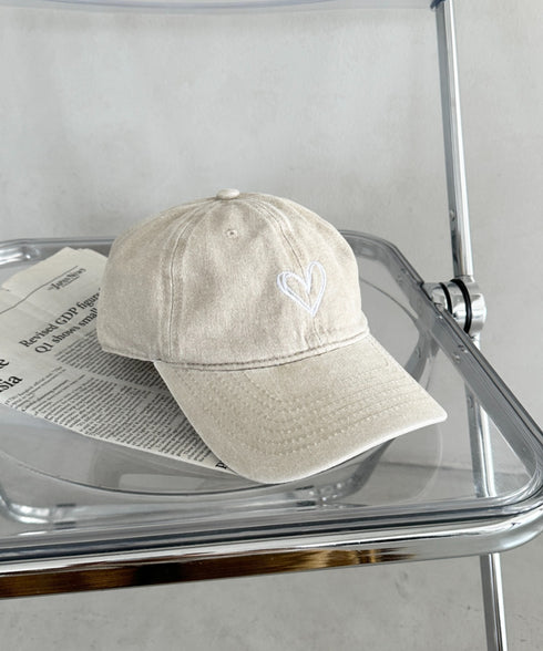 ハート刺繍ピグメントキャップ | CL5255033 | ベージュ