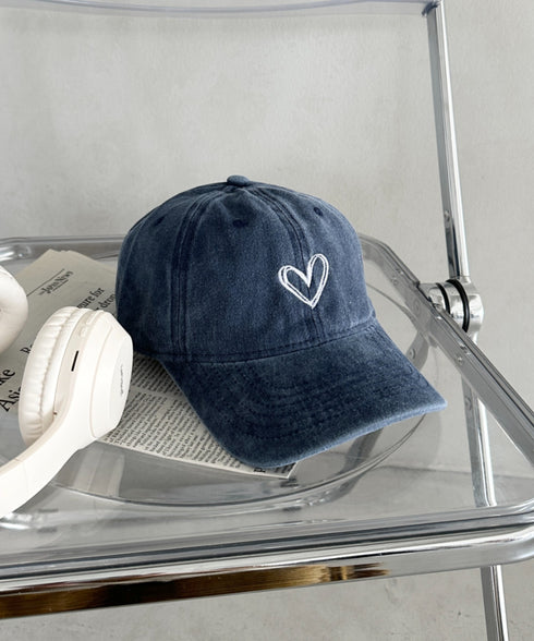 ハート刺繍ピグメントキャップ | CL5255033 | ブルー