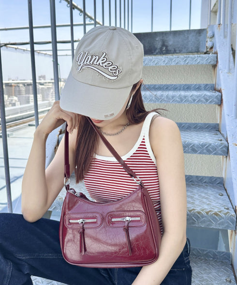 MLB KOREA(エムエルビーコリア)/ヴィンテージ ダメージ ロゴ刺繍 ベースボール キャップ 帽子/varsity vintage unstructured ball-cap | AT5252017 | ベージュ