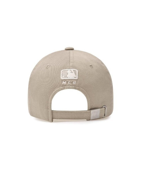 MLB KOREA(エムエルビーコリア)/ヴィンテージ ダメージ ロゴ刺繍 ベースボール キャップ 帽子/varsity vintage unstructured ball-cap | AT5252017 | ベージュ