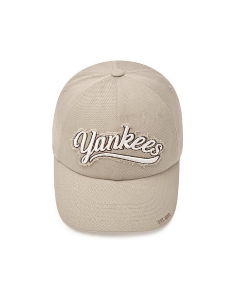 MLB KOREA(エムエルビーコリア)/ヴィンテージ ダメージ ロゴ刺繍 ベースボール キャップ 帽子/varsity vintage unstructured ball-cap | AT5252017 | ベージュ