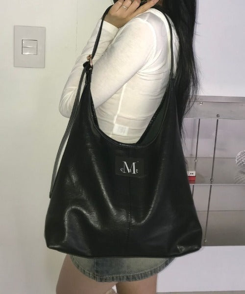 MUCENT(ムセント)/ショルダーバッグ ポーチ付き/Crescent Leather Shoulder Bag Unisex | AT1252018 | ブラック