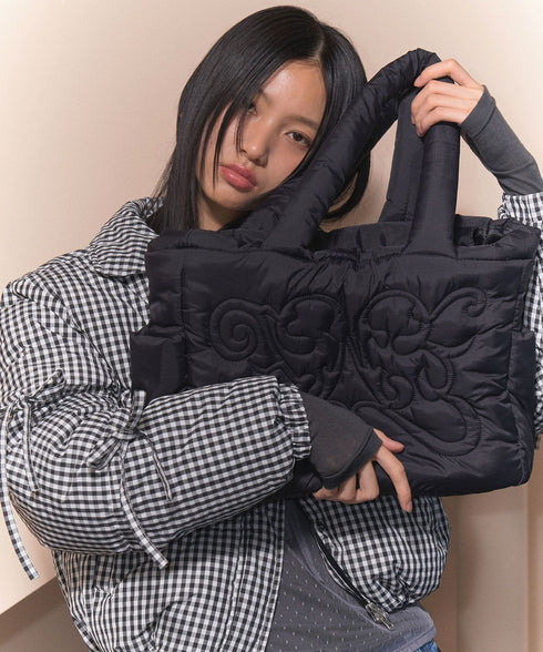 FANCY CLUB(ファンシークラブ)/パデッド パファー バタフライ キルティング ショルダー トートバッグ 軽量/CUDDLE PADDED SHOULDER BAG | AT1252029 | ブラック