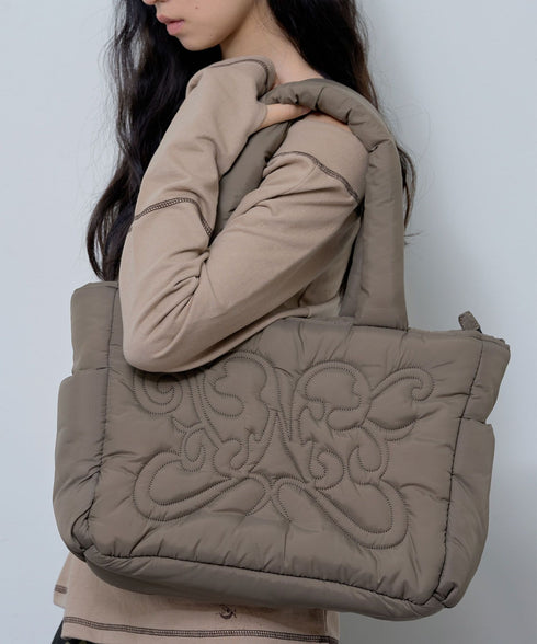 FANCY CLUB(ファンシークラブ)/パデッド パファー バタフライ キルティング ショルダー トートバッグ 軽量/CUDDLE PADDED SHOULDER BAG | AT1252029 | ブラウン