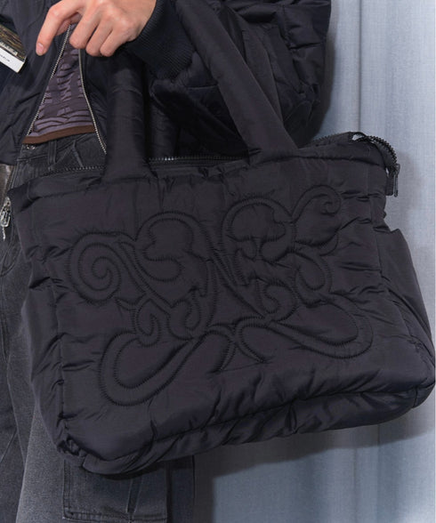 FANCY CLUB(ファンシークラブ)/パデッド パファー バタフライ キルティング ショルダー トートバッグ 軽量/CUDDLE PADDED SHOULDER BAG | AT1252029 | ブラック