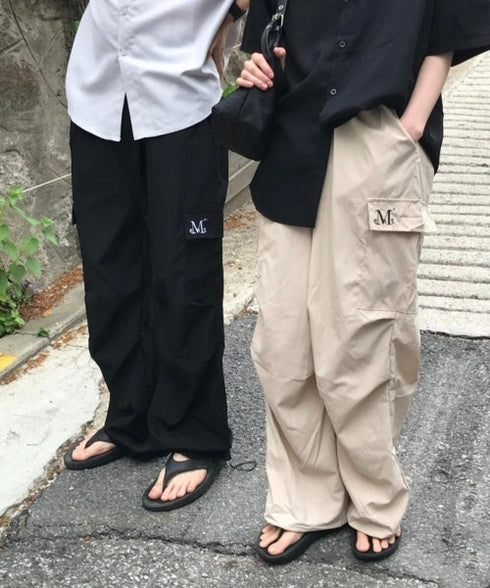 MUCENT(ムセント)/ワイド ルーズ イージー カーゴパンツ/GROSS NYLON PARACHUTE CARGO PANTS | AT2252031 | ベージュ