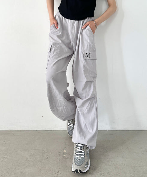 MUCENT(ムセント)/ワイド ルーズ イージー カーゴパンツ/GROSS NYLON PARACHUTE CARGO PANTS | AT2252031 | グレー