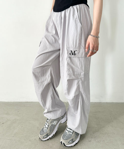 MUCENT(ムセント)/ワイド ルーズ イージー カーゴパンツ/GROSS NYLON PARACHUTE CARGO PANTS | AT2252031 | グレー