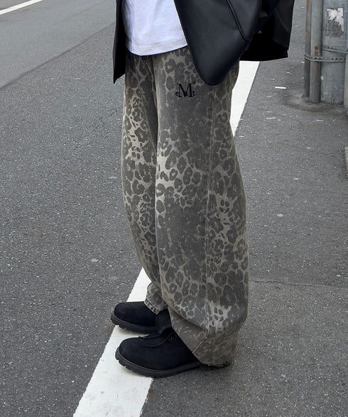 MUCENT(ムセント)/スナップボタン レオパード ワイド デニム パンツ/DITT SNAP BUTTON LEOPARD WIDE PANTS | AT2252034 | レオパード