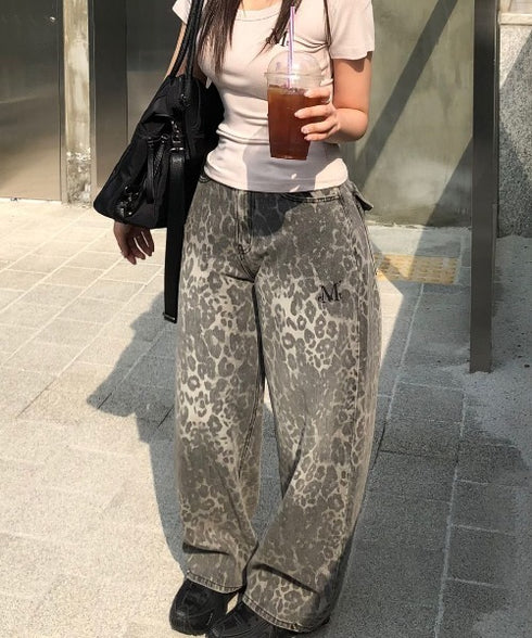 MUCENT(ムセント)/スナップボタン レオパード ワイド デニム パンツ/DITT SNAP BUTTON LEOPARD WIDE PANTS | AT2252034 | レオパード