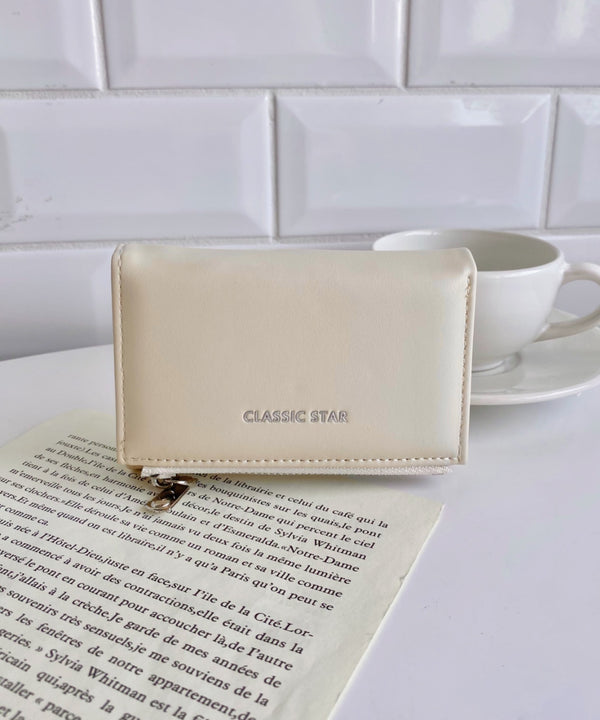 【5色展開】シンプルロゴ入り三つ折りウォレット | CL6251046 | アイボリー