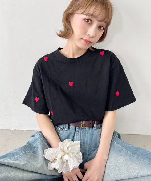 ミニハート刺繍半袖Tシャツ | SL2252018 | ブラック