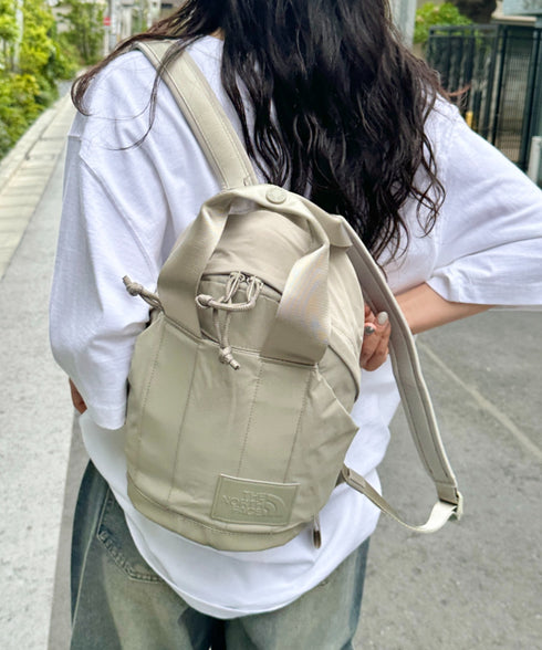 THE NORTH FACE(ザ・ノースフェイス)/軽量 リュックサック バックパック ミニ 小さめ コンパクト/W NEVER STOP MINI BACKPACK | IM1252035 | グレイッシュベージュ