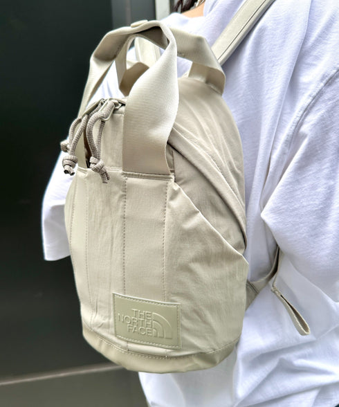 THE NORTH FACE(ザ・ノースフェイス)/軽量 リュックサック バックパック ミニ 小さめ コンパクト/W NEVER STOP MINI BACKPACK | IM1252035 | グレイッシュベージュ