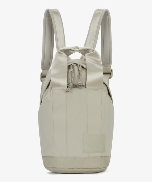 THE NORTH FACE(ザ・ノースフェイス)/軽量 リュックサック バックパック ミニ 小さめ コンパクト/W NEVER STOP MINI BACKPACK | IM1252035 | グレイッシュベージュ
