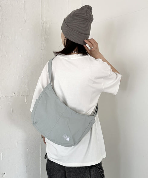 THE NORTH FACE(ザ・ノースフェイス)/軽量 ショルダー ホーボー クロスバッグ/URBAN CROSS BAG M | IM1252038 | ライトグレー