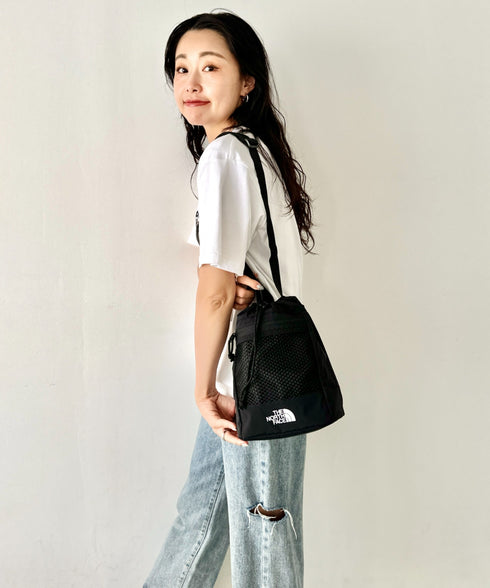 THE NORTH FACE(ザ・ノースフェイス)/巾着 メッシュ ミニ ショルダーバッグ バケットバッグ/MESH BUCKET BAG MINI | IM1252041 | ブラック