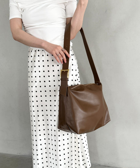 通勤通学におすすめ【A4収納可能】PU太ベルトショルダーバッグ | MD1255054 | ブラウン