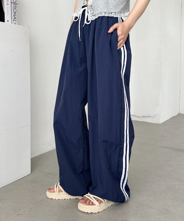 サイドラインナイロントラックパンツ | CL2255045 | ネイビー